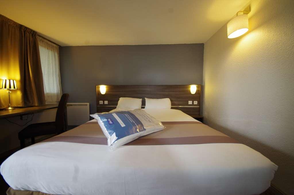 Hotel Restaurant Kyriad De Peronne Номер фото