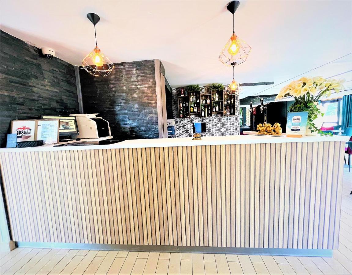 Hotel Restaurant Kyriad De Peronne Экстерьер фото
